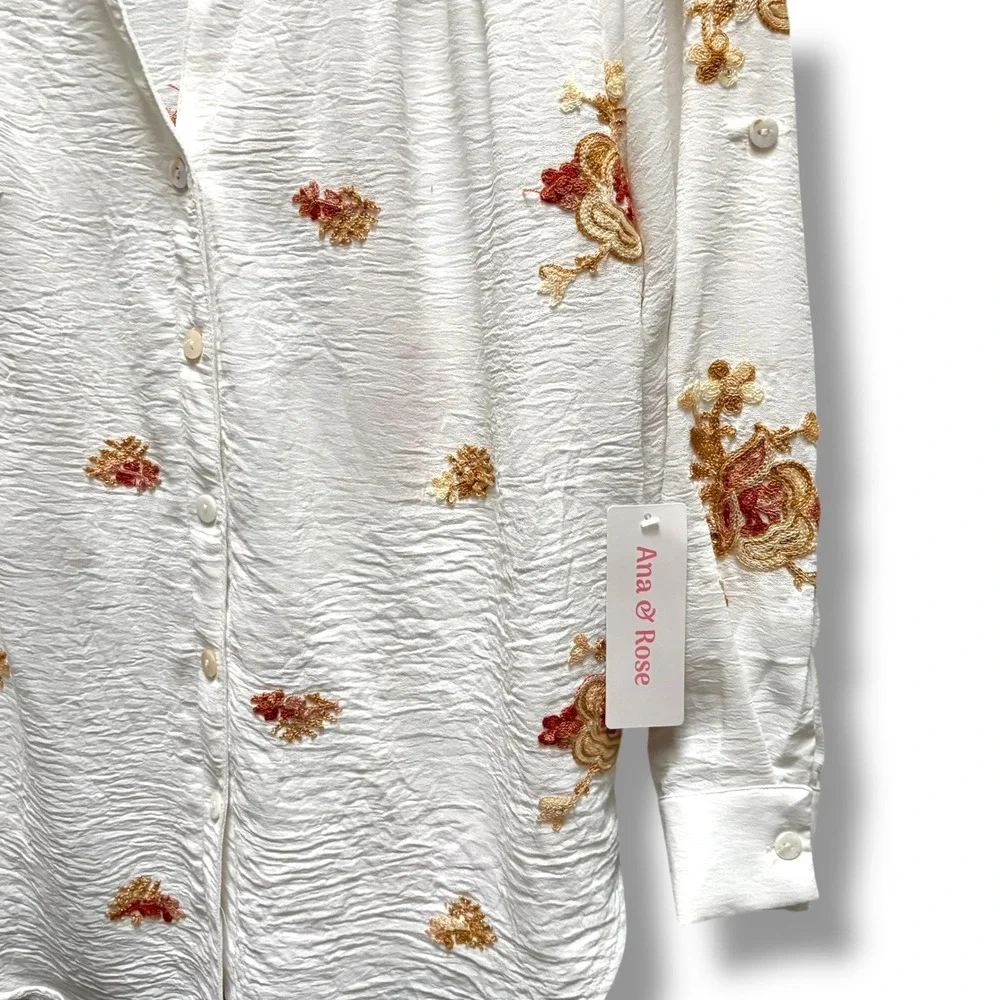 Ana & Rose White Floral Embroidered Button Down Blouse Roll Tab Sleeve Large NEW - Picture 4 of 7